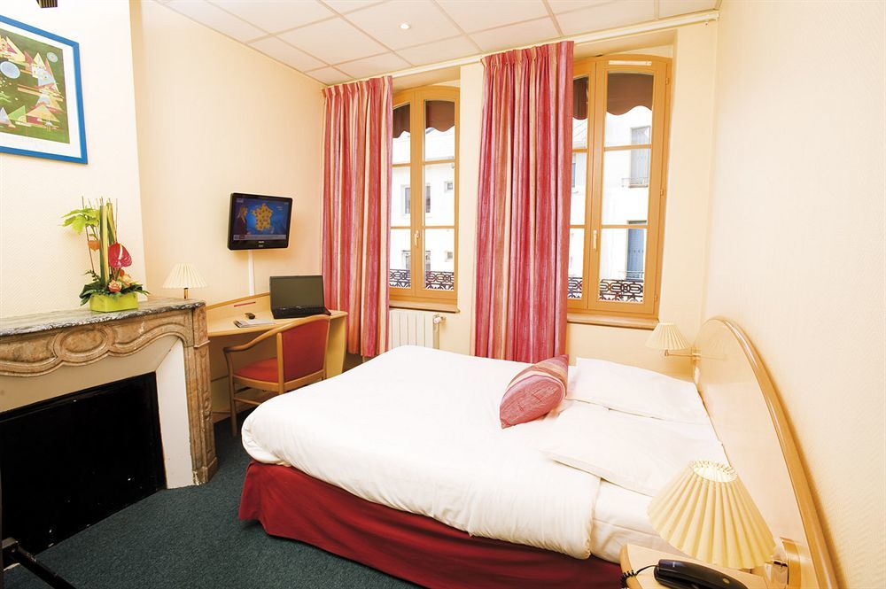 Logis-Hotel Des Oliviers Τιονβίλ Εξωτερικό φωτογραφία