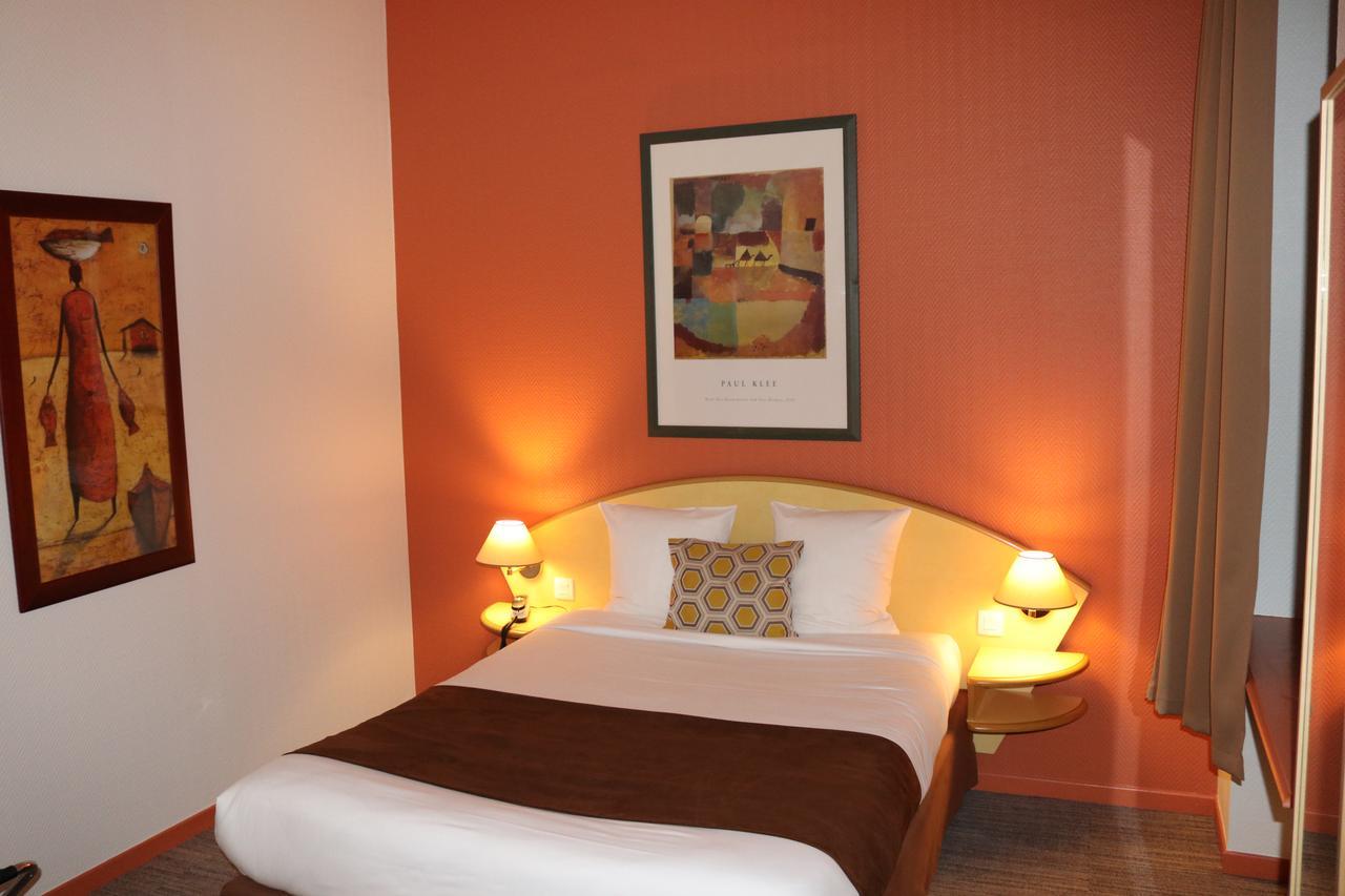 Logis-Hotel Des Oliviers Τιονβίλ Εξωτερικό φωτογραφία