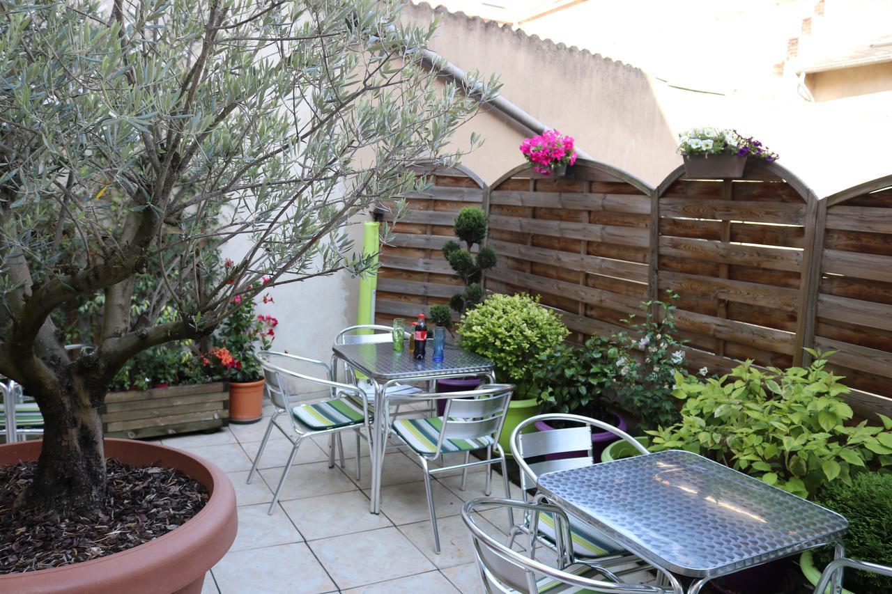 Logis-Hotel Des Oliviers Τιονβίλ Εξωτερικό φωτογραφία